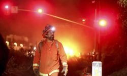 الأعاصير النارية... ظاهرة نادرة وخطيرة تهدد رجال الإطفاء في كاليفورنيا